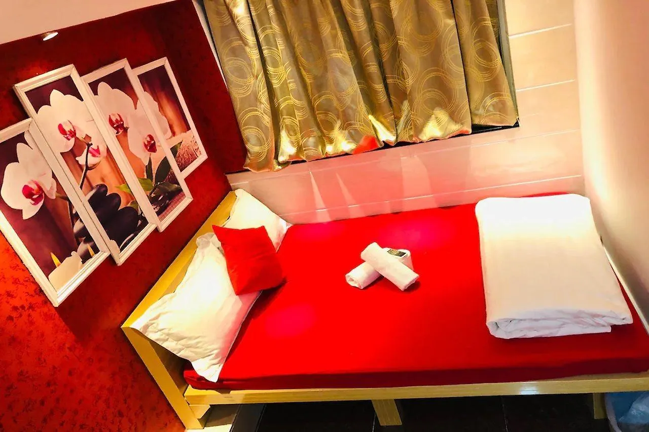 Delta Lounge Hotel Hong Kong Guest house