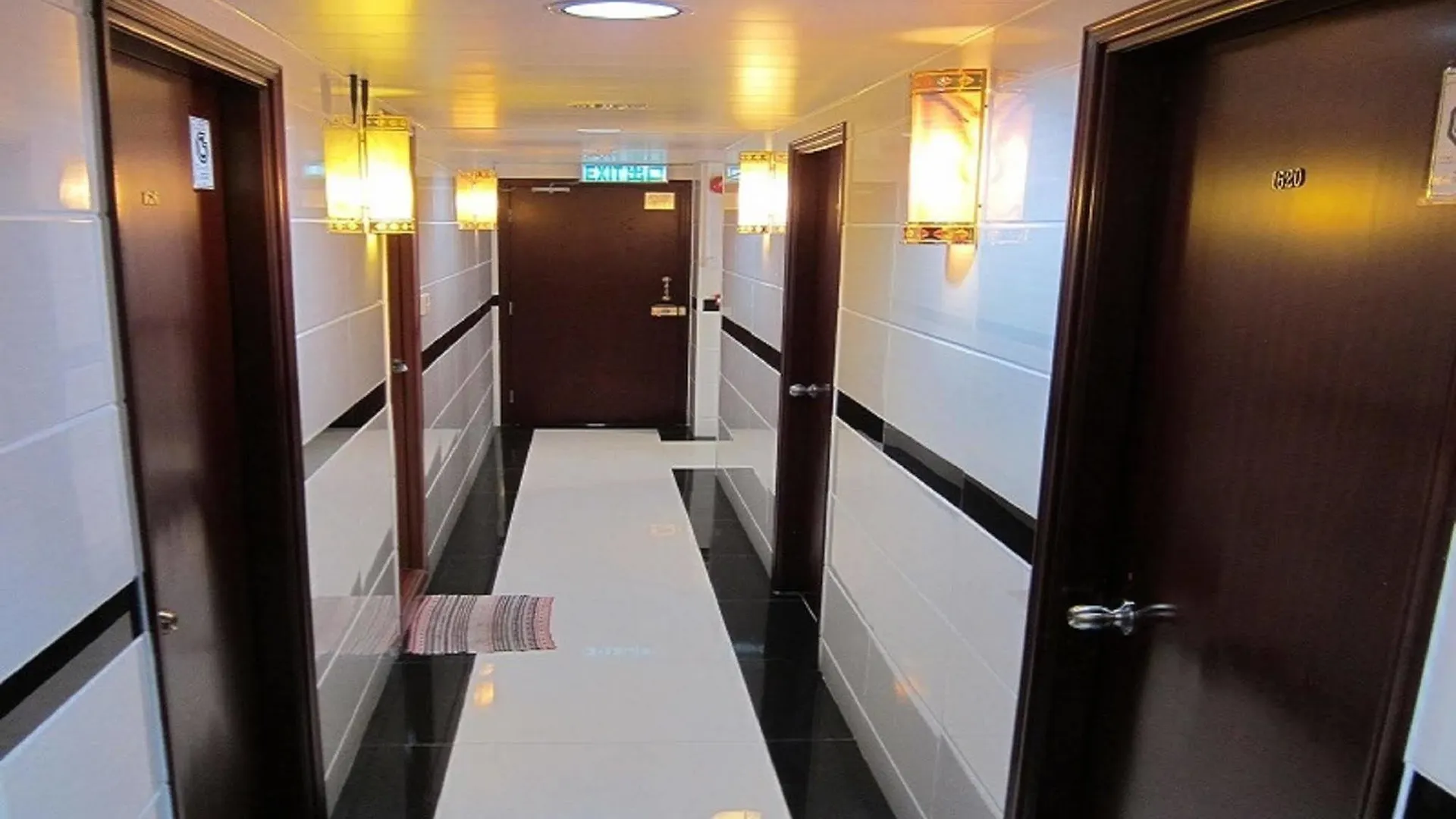 Guest house Delta Lounge Hotel Hong Kong